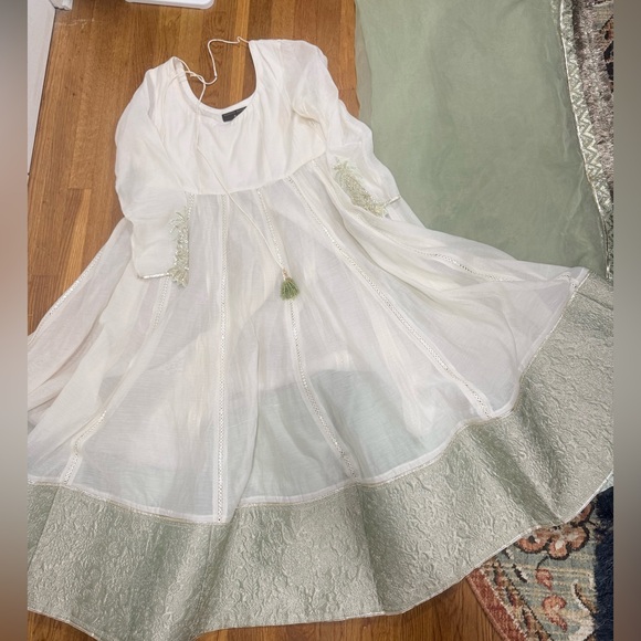 Elegant Cream and Green Maxi Dress Hussain Rehar - Picture 10 of 10